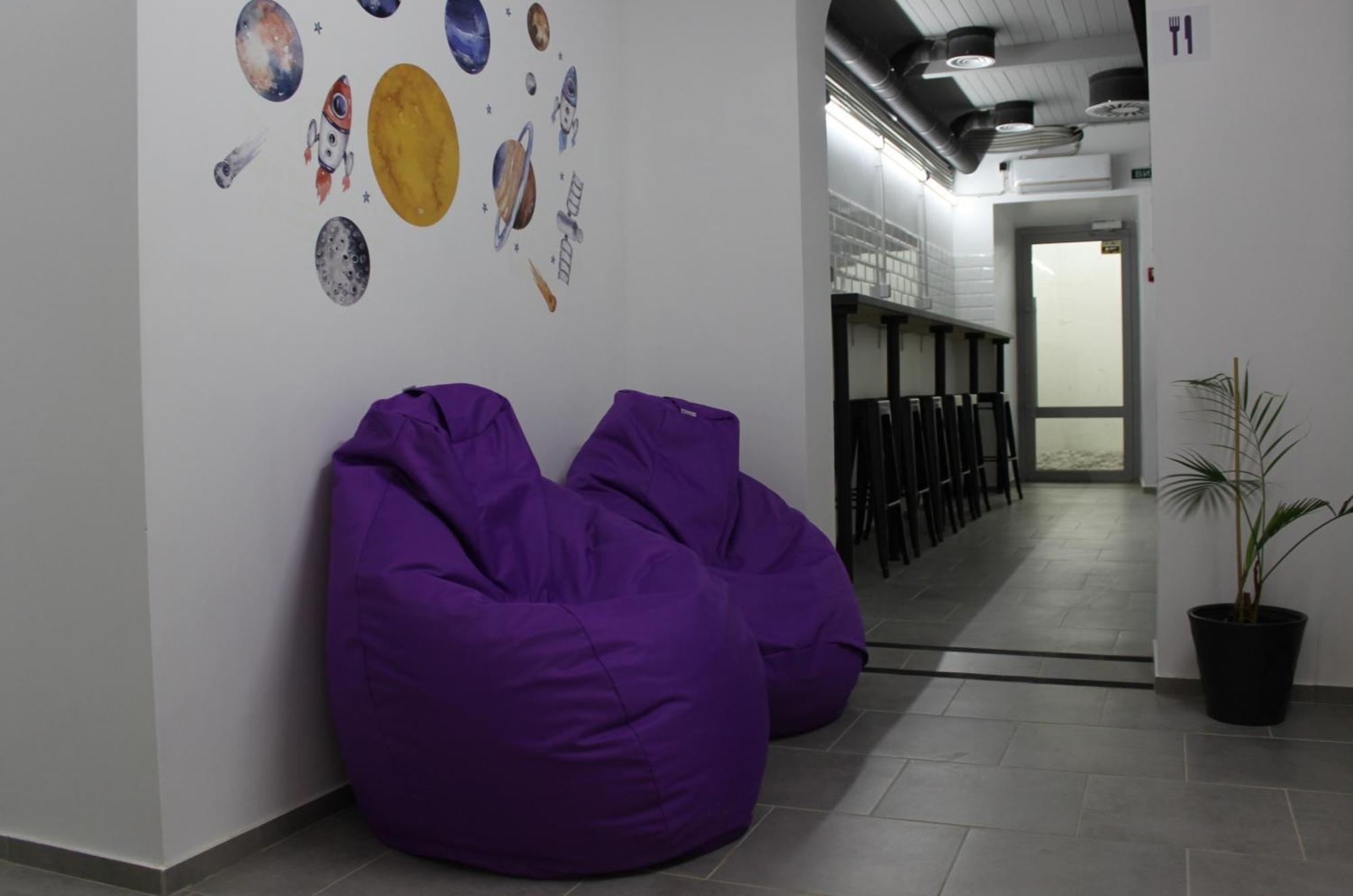 Av-3 Capsule Hotel Киев Экстерьер фото