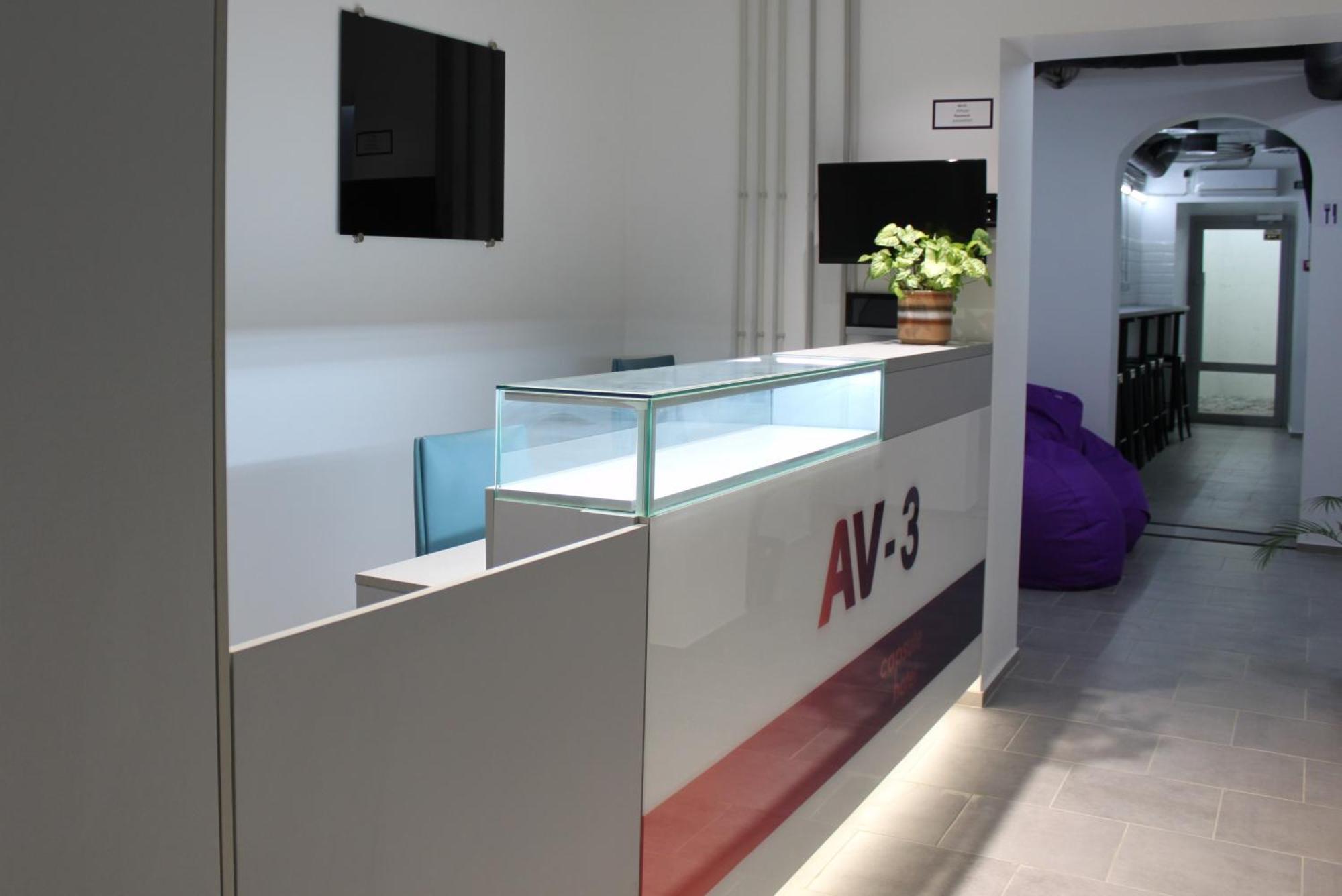 Av-3 Capsule Hotel Киев Экстерьер фото